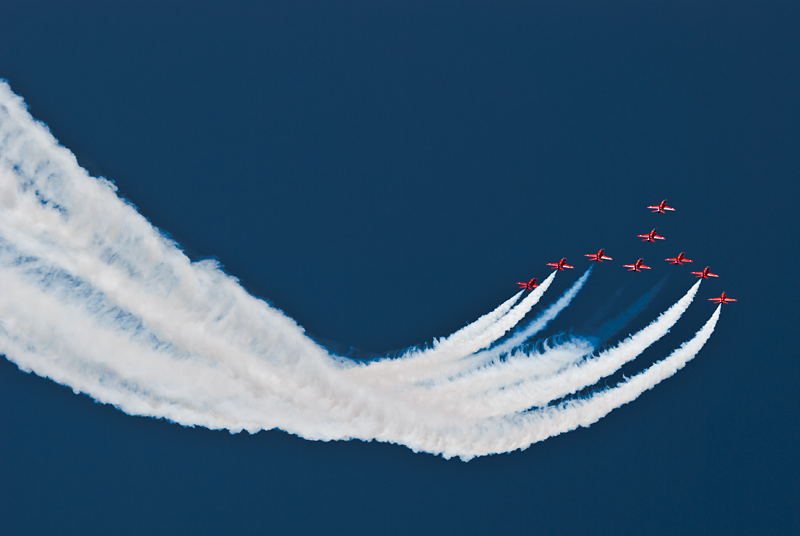 111_Radom_Air Show_Red Arrows na British Aerospace Hawk T1.jpg